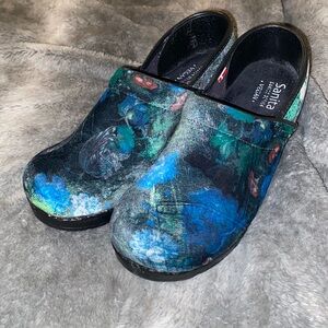 Sanita danish design vegan clogs